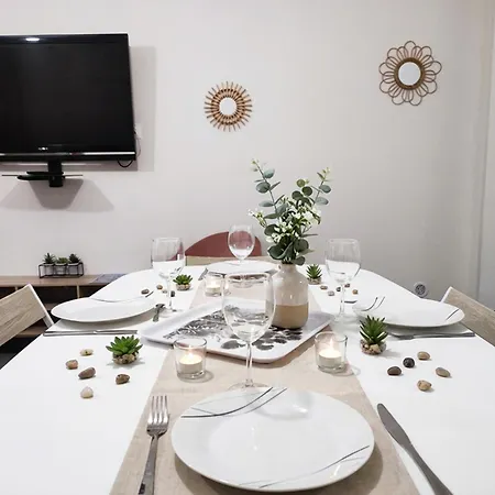 Le Nid Des Benedictins Apartment Nîmes