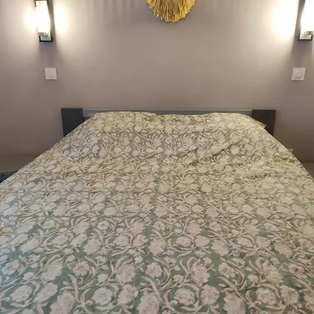 Le Nid Des Benedictins Daire Nîmes