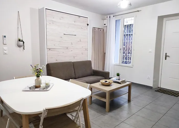 Le Nid Des Benedictins Apartment *