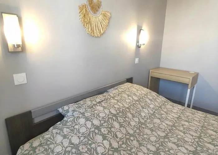 Le Nid Des Benedictins Apartment Nîmes